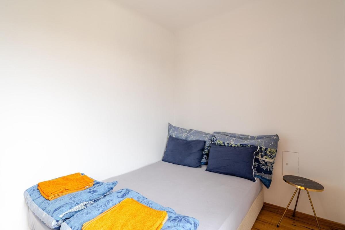 Apartament 10 Minutes To Centre And Next To Hbf And Easy From Airport *